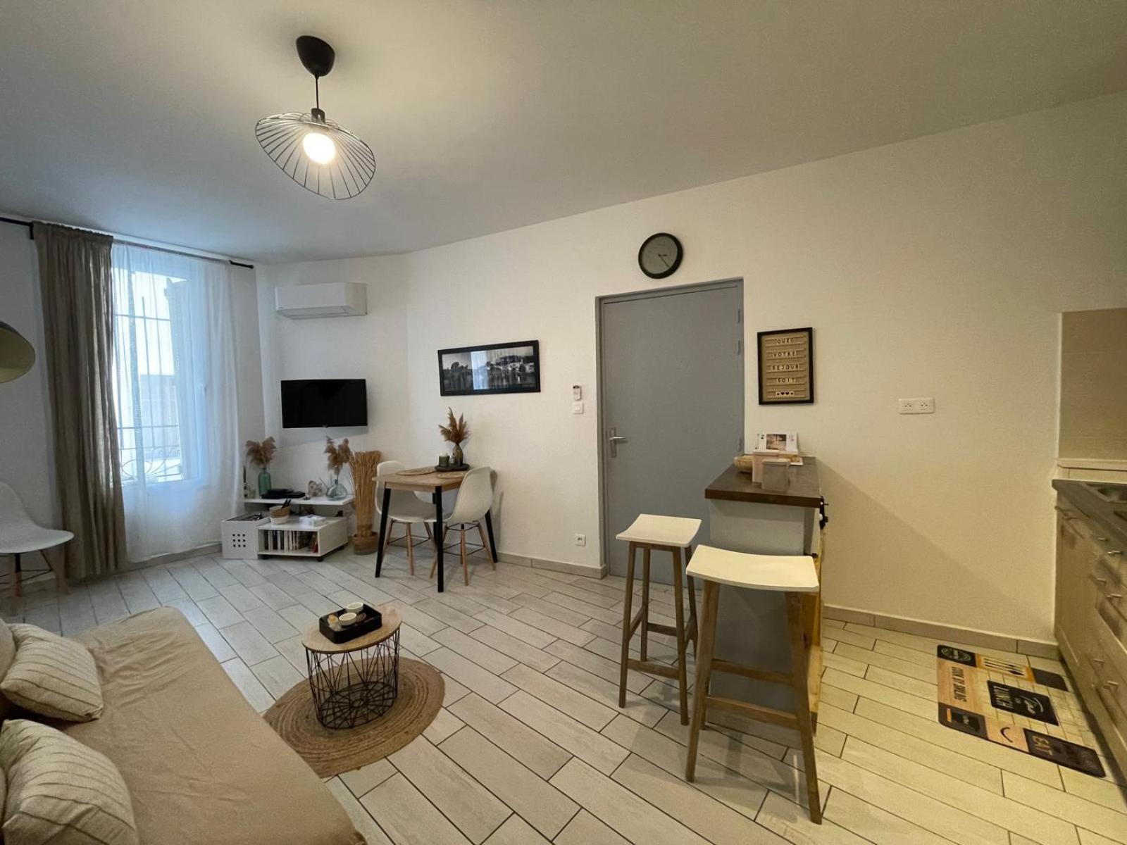 Joli Appartement Hypercentre T2, Classe Meuble De Tourisme 3 Avec Parking Gratuit 베지에 외부 사진