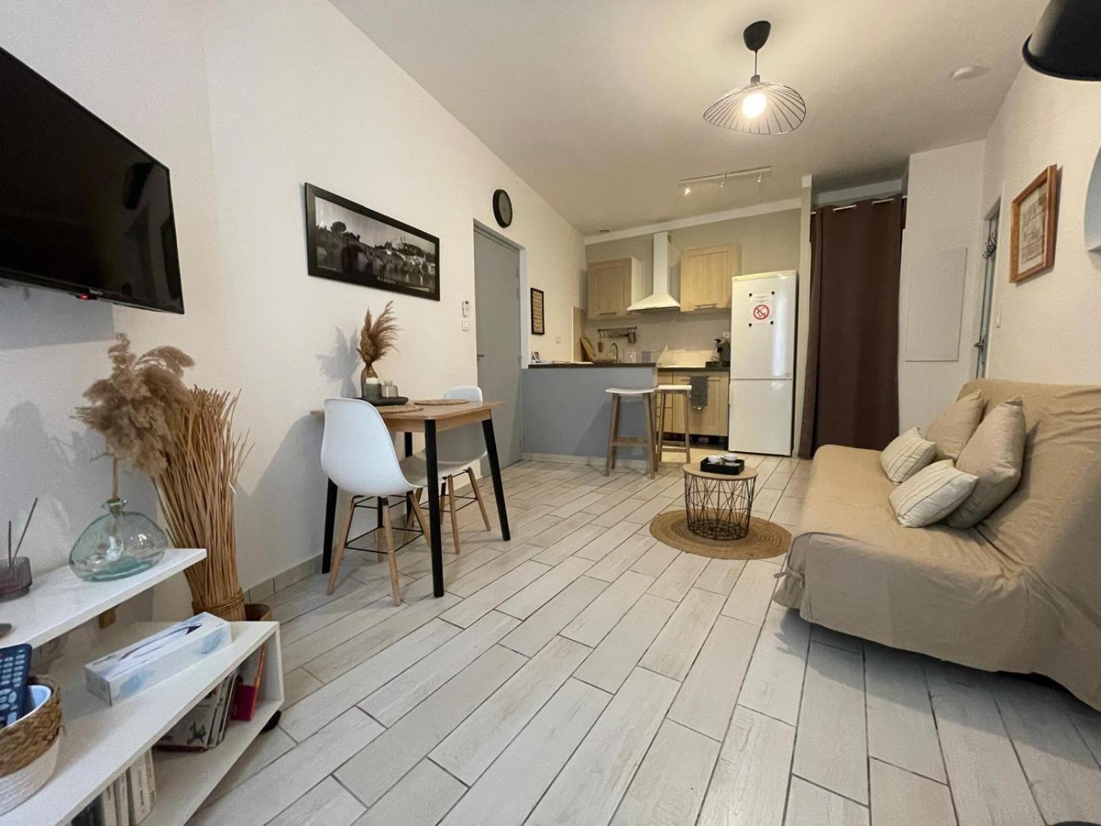Joli Appartement Hypercentre T2, Classe Meuble De Tourisme 3 Avec Parking Gratuit 베지에 외부 사진