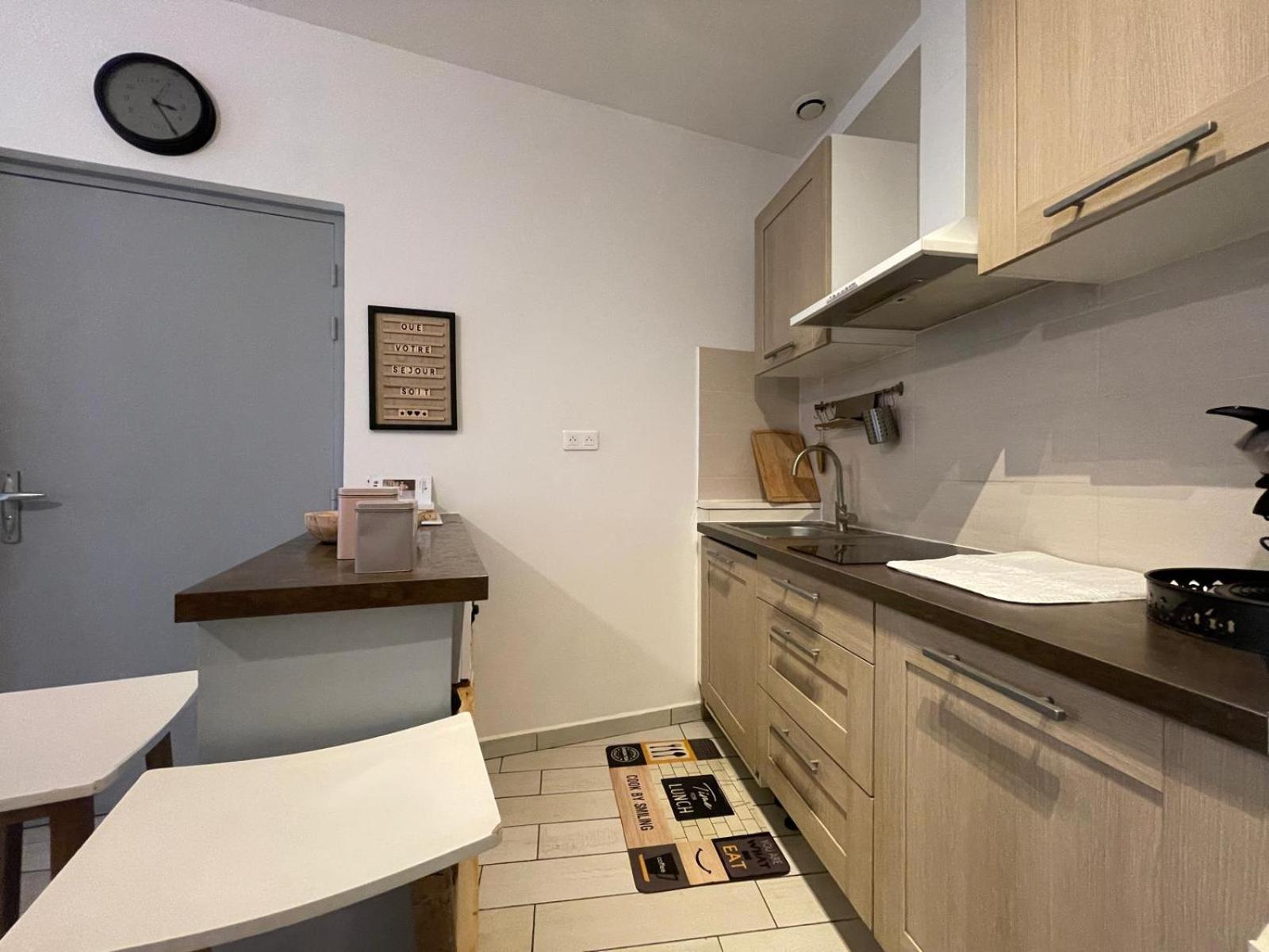 Joli Appartement Hypercentre T2, Classe Meuble De Tourisme 3 Avec Parking Gratuit 베지에 외부 사진
