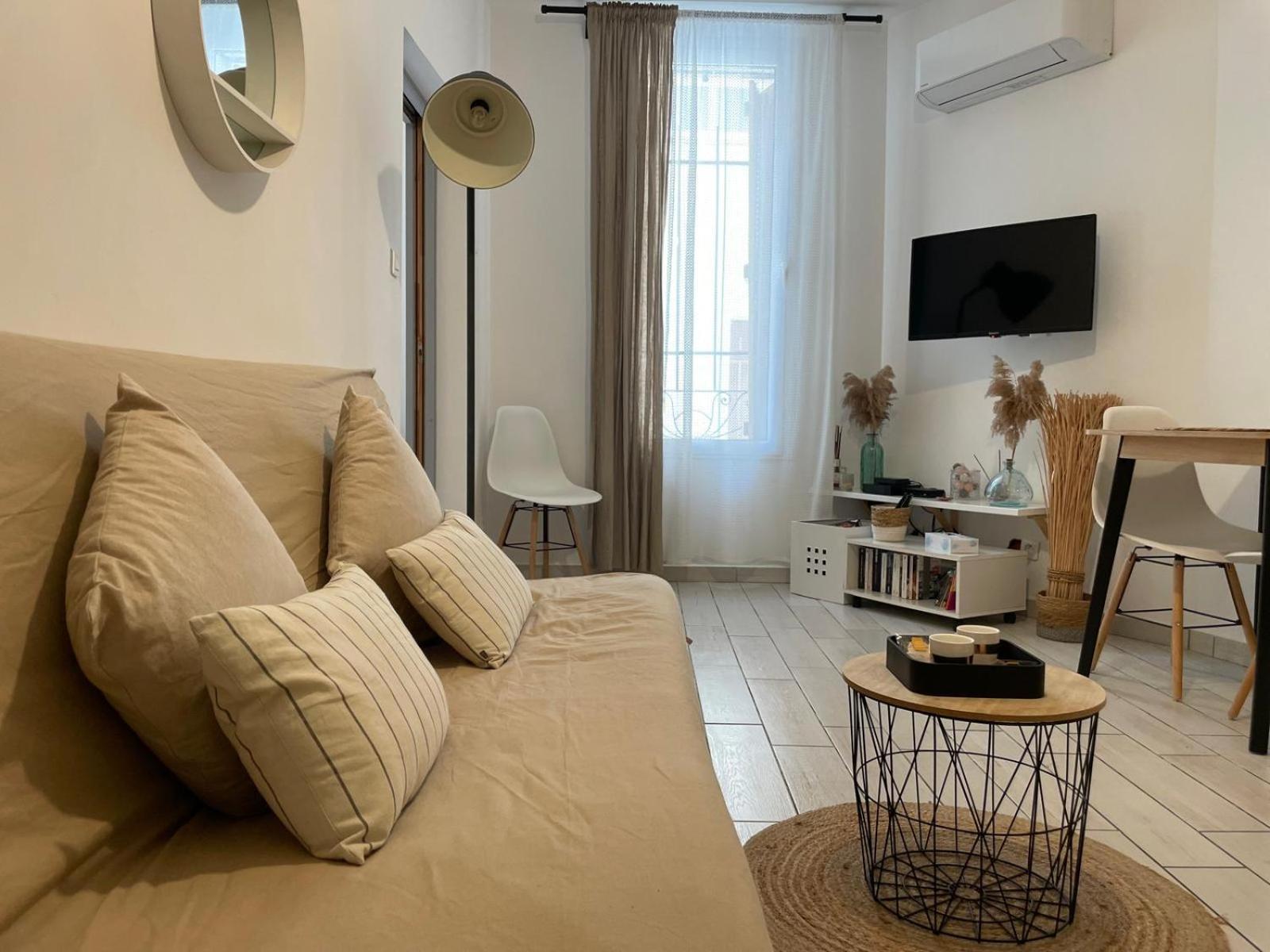 Joli Appartement Hypercentre T2, Classe Meuble De Tourisme 3 Avec Parking Gratuit 베지에 외부 사진